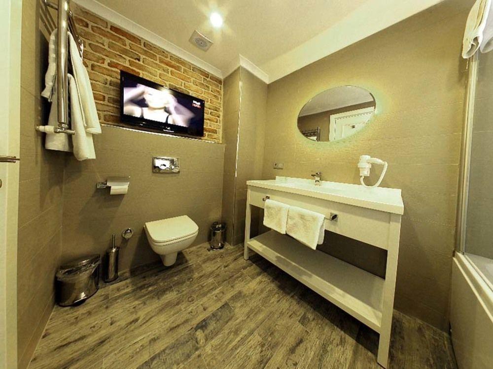 Taksim Santa Lucia Hotel Istanbul Eksteriør billede